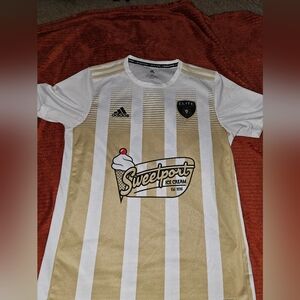 Adidas Men's White and Gold Jersey Medium